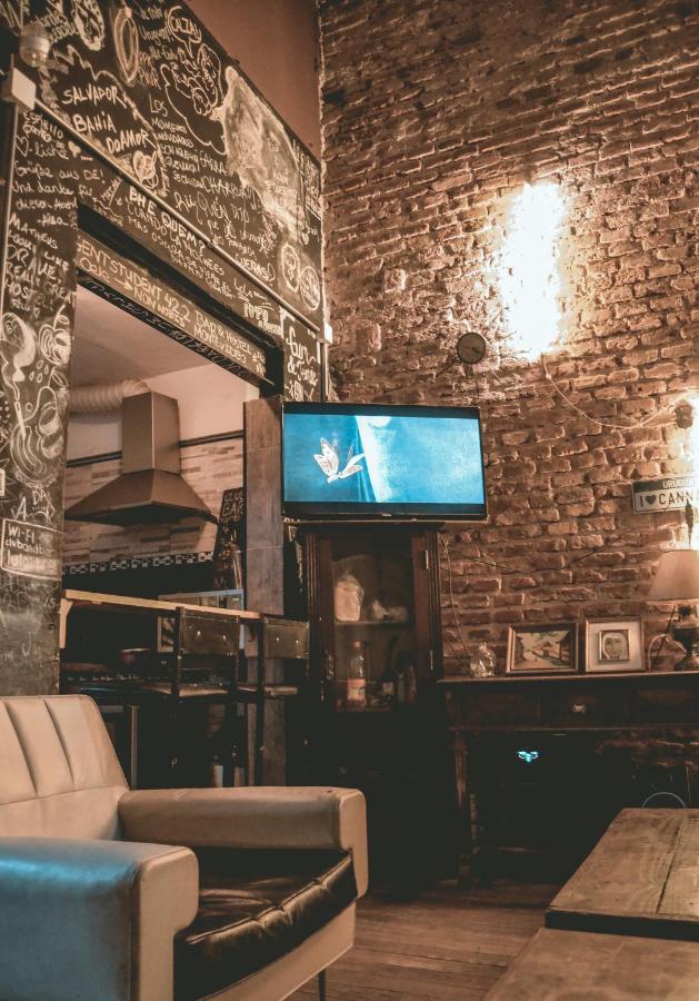 Casa Mutante Hostel 蒙得维的亚 外观 照片