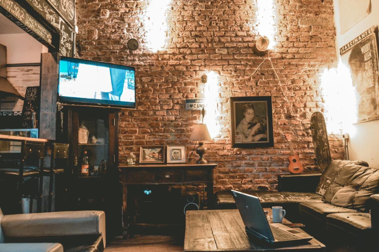 Casa Mutante Hostel 蒙得维的亚 外观 照片